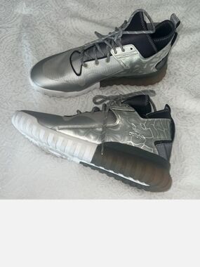 Adidas Men's Metallic Silver and Black High-Top Sneakers